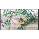 Flower on table (ไม่พิมพ์/พิมพ์ลาย)