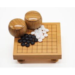 ชุดหมากล้อมไม้ (กระดานไม้Torreya9เส้น(มีขา)+เม็ดเมลามีน40/40เม็ด+โถไม้ไผ่S)