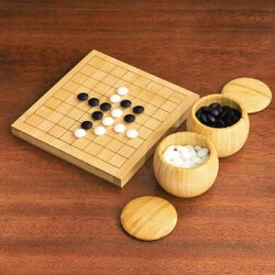 ชุดหมากล้อมไม้ (กระดานไม้ไผ่9เส้น+เม็ดเมลามีน40/40เม็ด+โถไม้ไผ่S)