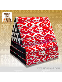 หมอนสามเหลี่ยมลายกราฟฟิค15 ช่องติดเบาะ3 พับ 57cmx180cmx36cm Tri-angle Cotton kapok 100%Traditional Floor Cushions 15 holes with 3 part of mattress.
