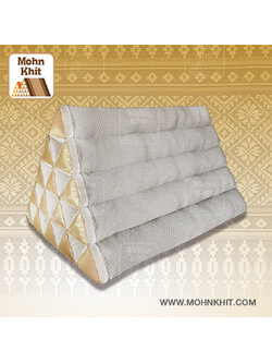 หมอนสามเหลี่ยม15ช่องเดี่ยวสีเบจงานดีไซด์ 60cmx38cmx38cm// Thai Tri-angle Cotton kapok 100%Traditional Floor Cushions .