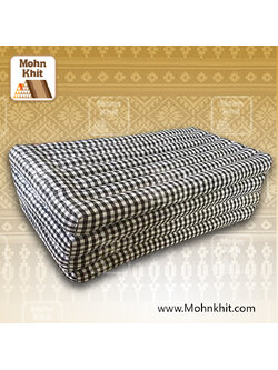ที่นอนนุ่นลายตารางดำ 4 พับใหญ่ 90x180x7Cm /Thai Folding mattresses Our traditional Thai Mattress is hand stuffed with natural kapok.