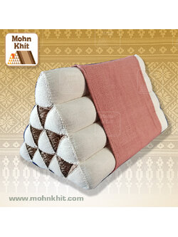 หมอนสามเหลี่ยมแต่งผ้าฝ้าย 10 ช่อง50x28x30Cm Tri-angle kapok 100%Traditional Floor Cushions 10 holes.