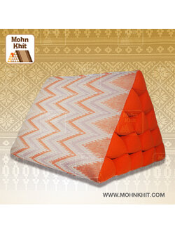 หมอนสามเหลี่ยม15ช่องเดี่ยวงานดีไซด์ 55cmx38cmx40cm// Thai Tri-angle Cotton kapok 100%Traditional Floor Cushions .