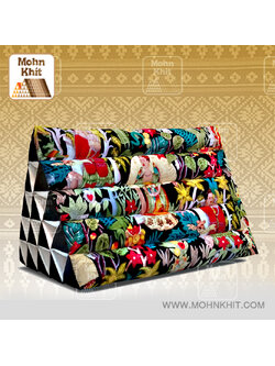 หมอนสามเหลี่ยม15ช่องผ้าWax ลาย Frida Kahlo 52cmx36cmx32cm// Thai Tri-angle Cotton kapok 100%Traditional Floor Cushions .