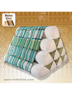 หมอนสามเหลี่ยมกลางแต่งผ้าลายโทนเขียว 10 ช่อง35x25x21 Cm//Tri-angle kapok 100%Traditional Floor Cushions 10 holes.