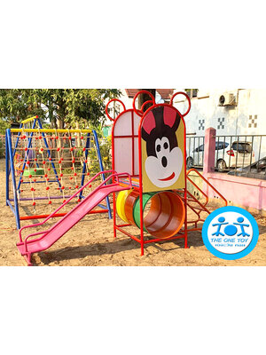 ถังลอดกระดานลื่นหน้าการ์ตูน