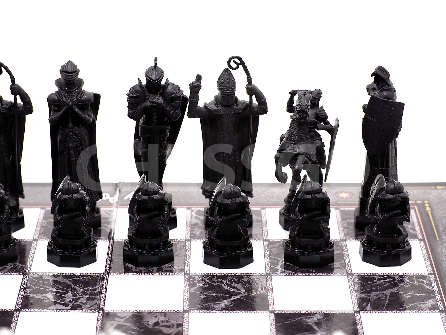 ชุดหมากรุกสากล Harry Potter Wizard Chess Set by The Noble Collection