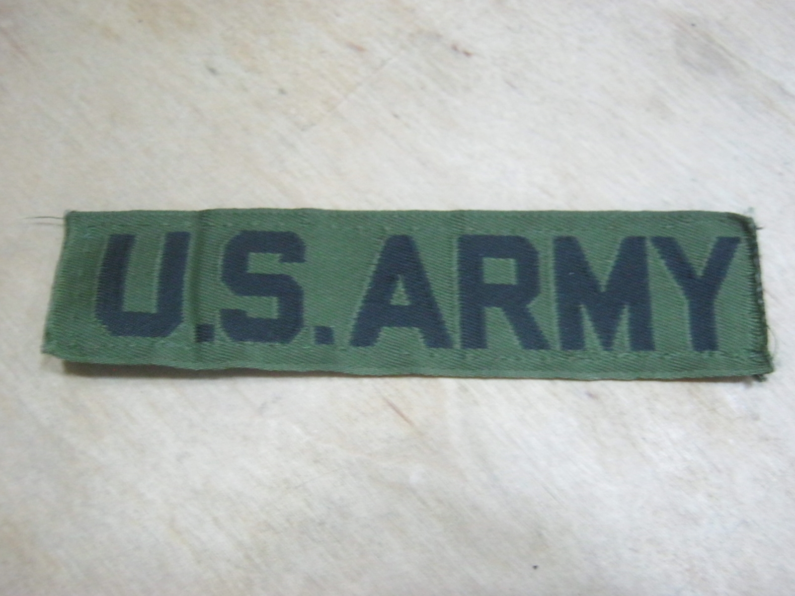 ขายแล้ว ป้ายริบบิ้น US.ARMY 1968