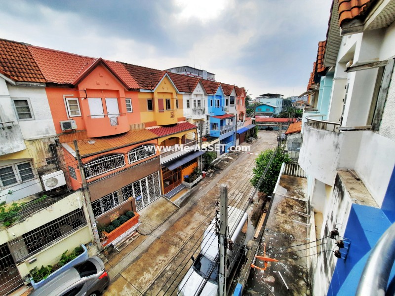 ขายทาวน์โฮม รีโนเวทใหม่ ย่าน เพชรเกษม หนองแขม หลักสอง บางแค พุทธมณฑล : ม.สุชา ถ.เพชรเกษม 112 แขวงหนองค้างพลู เขตหนองแขม กรุงเทพ / 3 ชั้น 22.3 ตารางวา