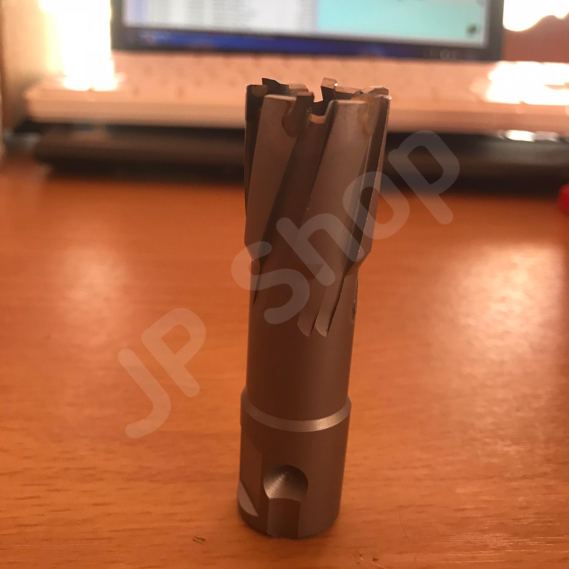 ดอกสว่านเจ็ทบอส แบบโฮลซอว์คาร์ไบสำหรับเจาะเหล็กหนา ด้วยสว่านแม่เหล็กไฟฟ้า ขนาด21*35 มม. #2135