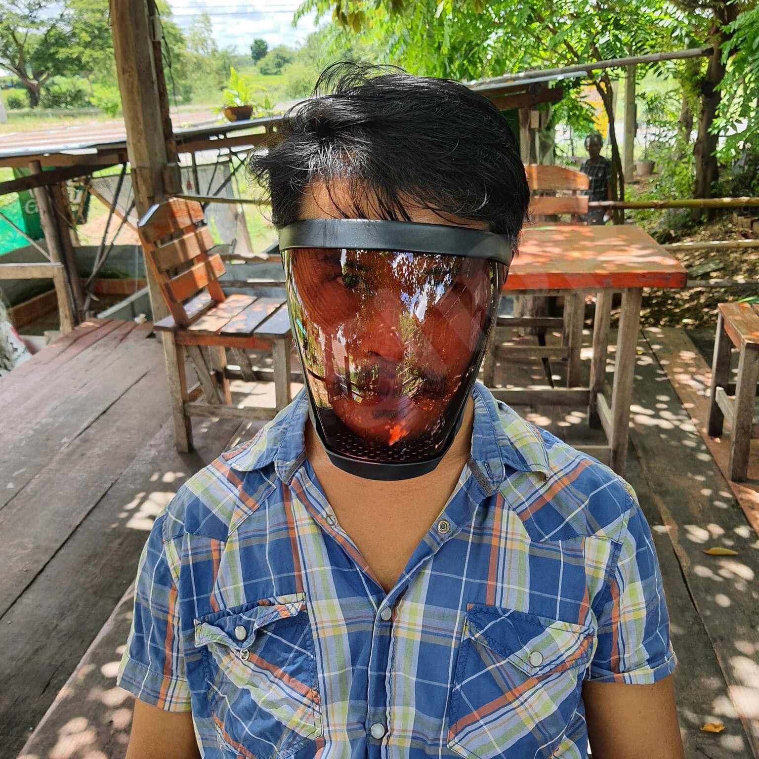 face shield เฟสชิวหน้ากากสีชา ใส่สบาย ไม่อึดอัด หายใจสะดวก ปิดได้ทั้งหน้า ปลอดภัย สนใจสั่งซื้อเลย #01250