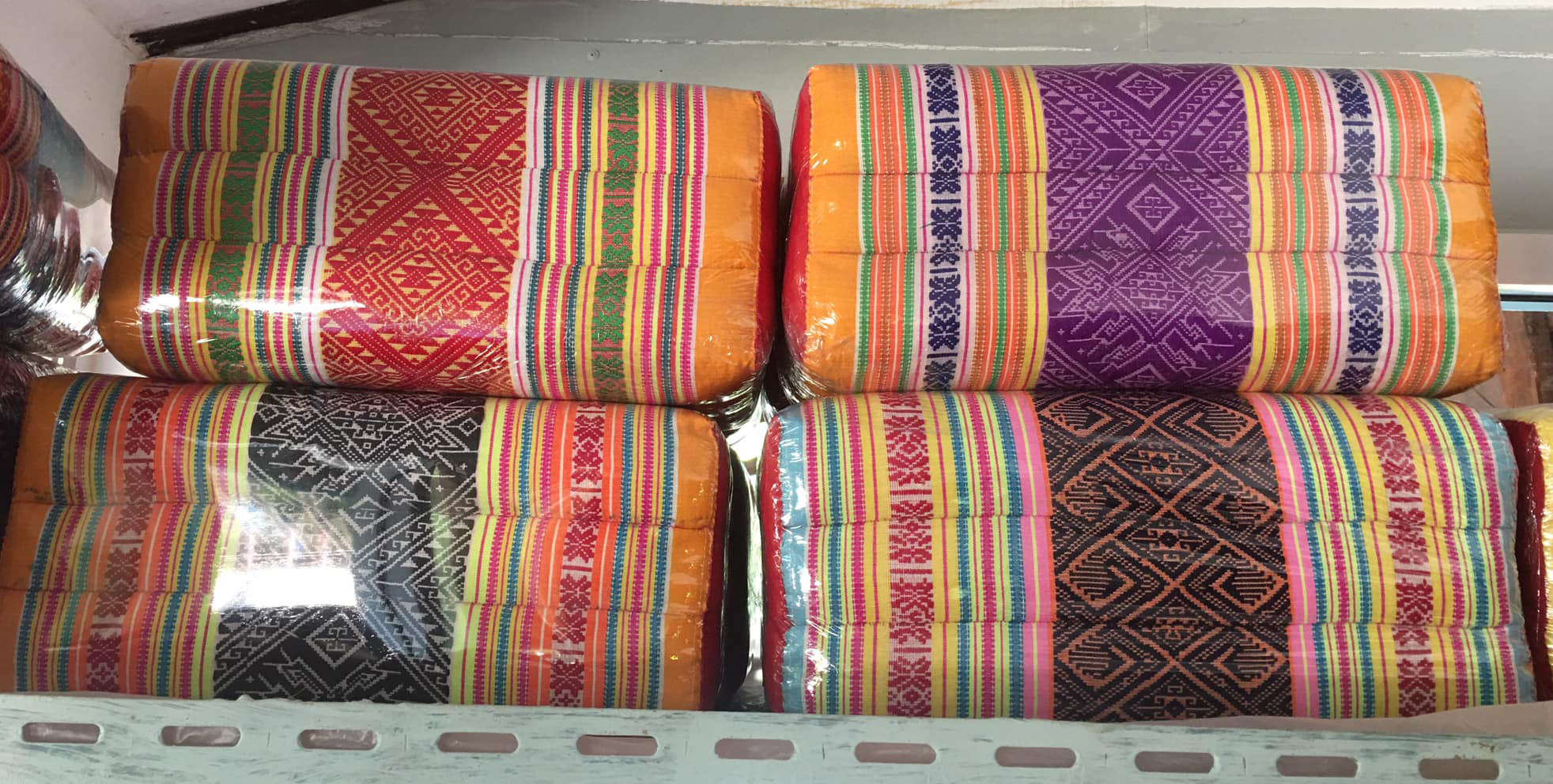 หมอนขิดเก้าลูกโบราณ 3 ลูก ขนาด 38x20 Cm //Ancient Pillow large 9 rows 38x20cm kapok 100%Traditional Floor Cushion.