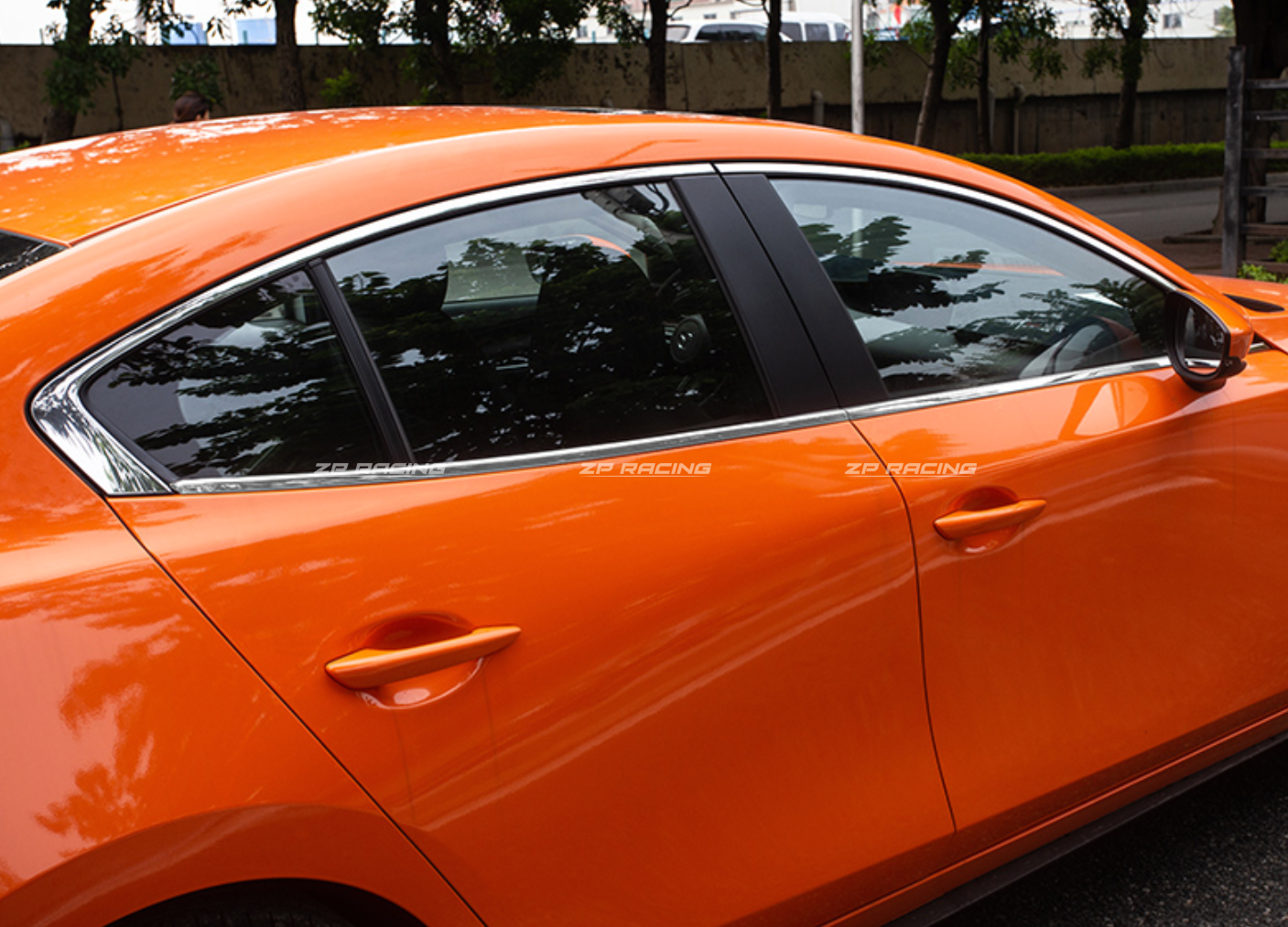 คิ้วกระจก (ขอบล่าง) Mazda 3 (2020)