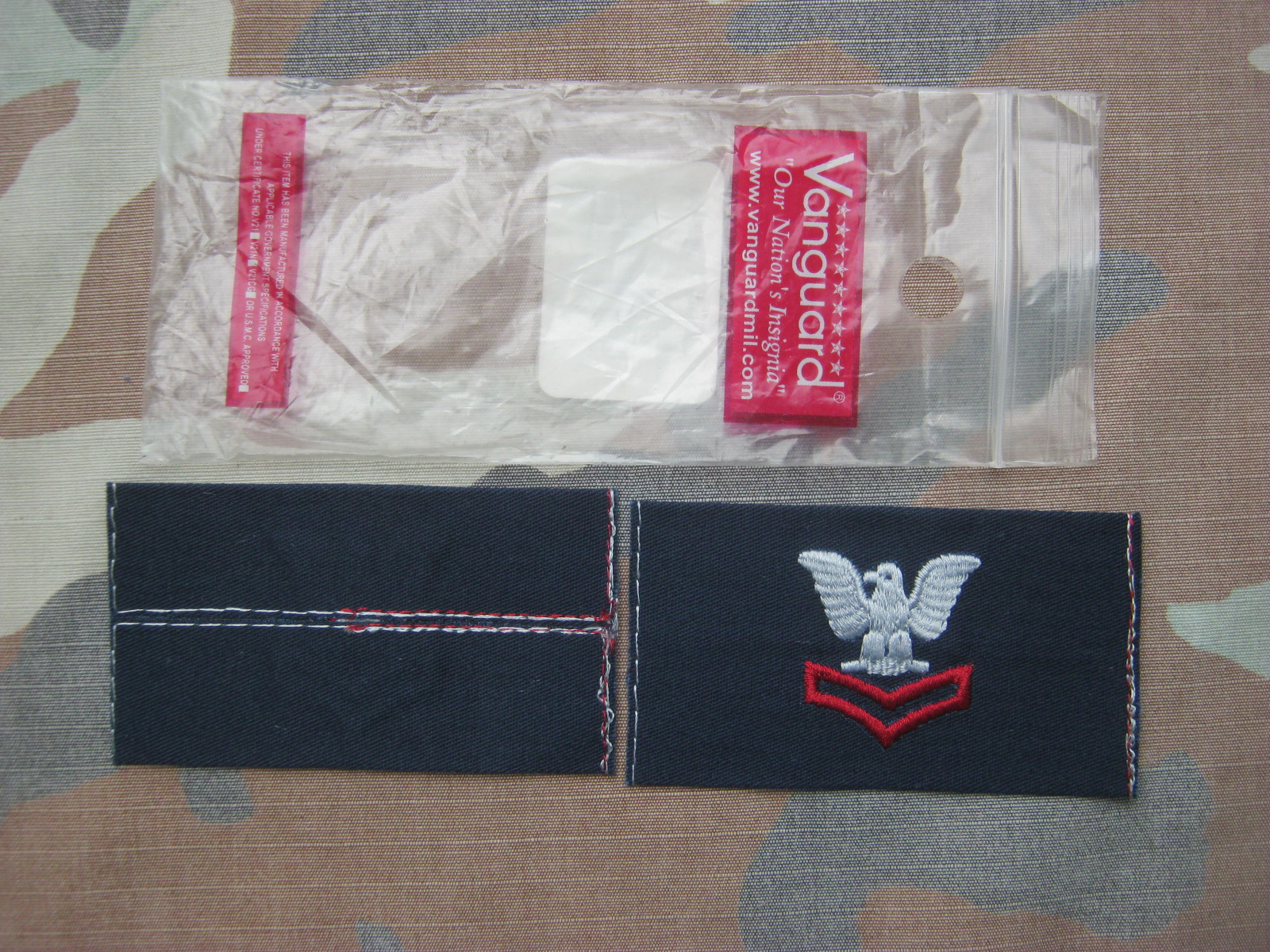 ยศทหารเรือสหรัฐ เพื่อการสะสม E-5