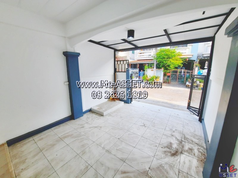 ขายทาวน์เฮ้าส์รีโนเวทใหม่ ใกล้ตลาดมนวดี รถไฟฟ้าสายสีม่วงสถานีคลองบางไผ่ ย่าน บ้านกล้วยไทรน้อย พิมลราช บางบัวทอง แถมเฟอร์นิเจอร์ตกแต่งมูลค่า 50,000 บาท : มบ.นริศา : 2 ชั้น 16 ตร.วา