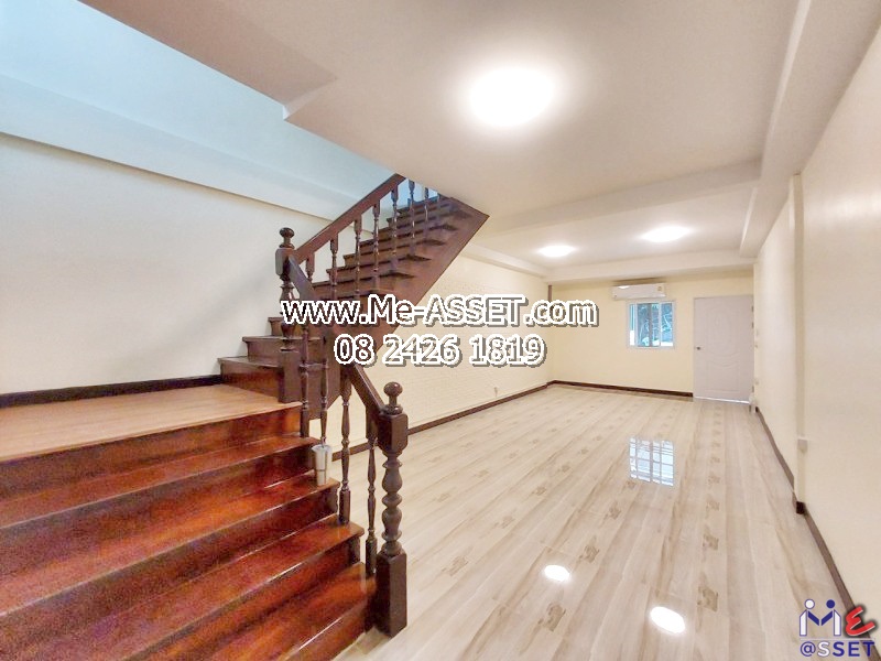 ขายทาวน์เฮ้าส์ รีโนเวทใหม่ ย่าน ประชาชื่น วงศ์สว่าง คลองประปา บางซื่อ จตุจักร : ม.ซีเมนต์ไทย : 2 ชั้น 15 ตร.วา