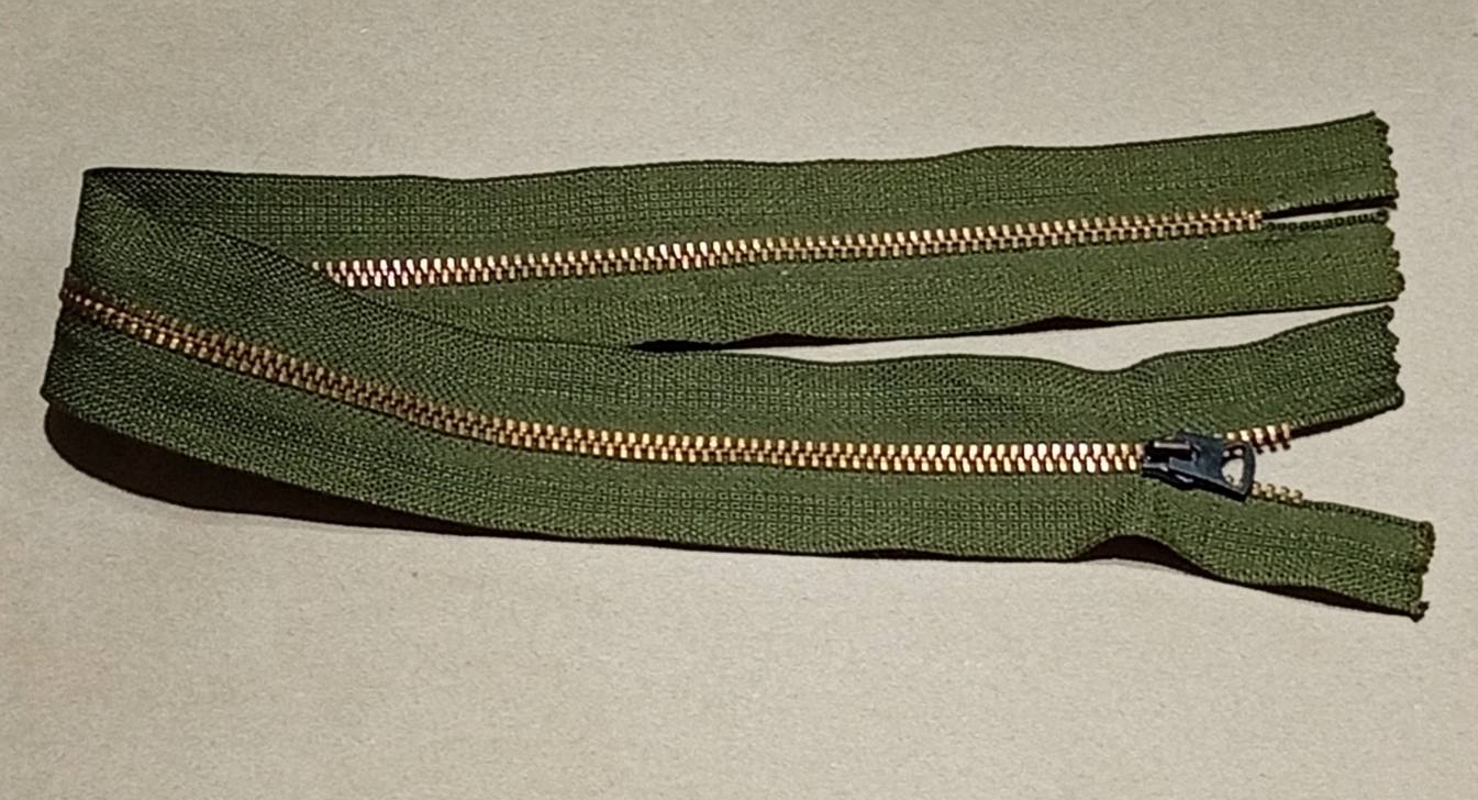 ขายแล้ว ซิปคอเสื้อ M65