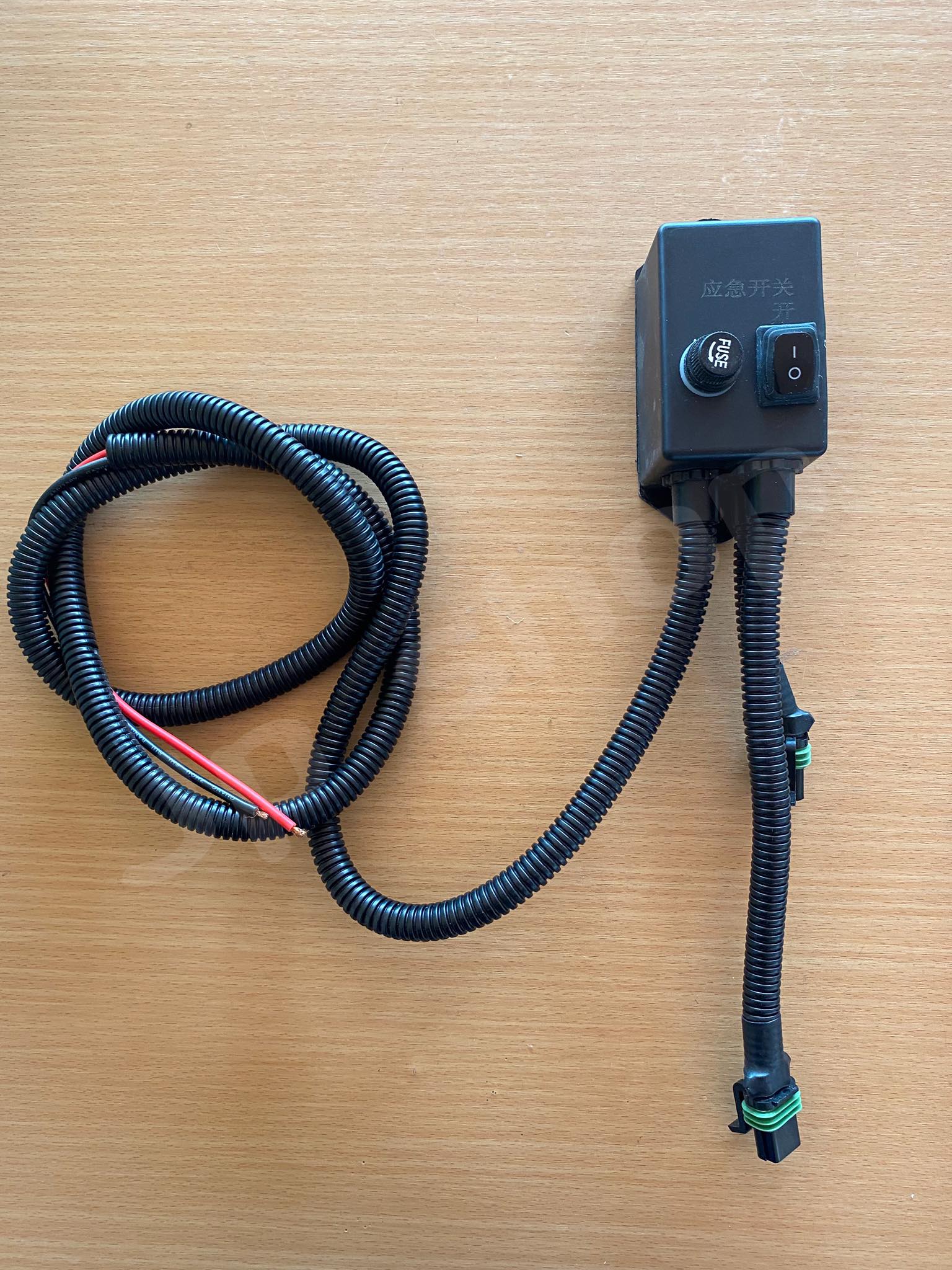 กล่องไฟควบคุมออยคลูเลอร์รถโม่ปูน ควบคุมออยคลูเลอร์ 24V พร้อมเซ็นเซอร์วัดความร้อน #8001450