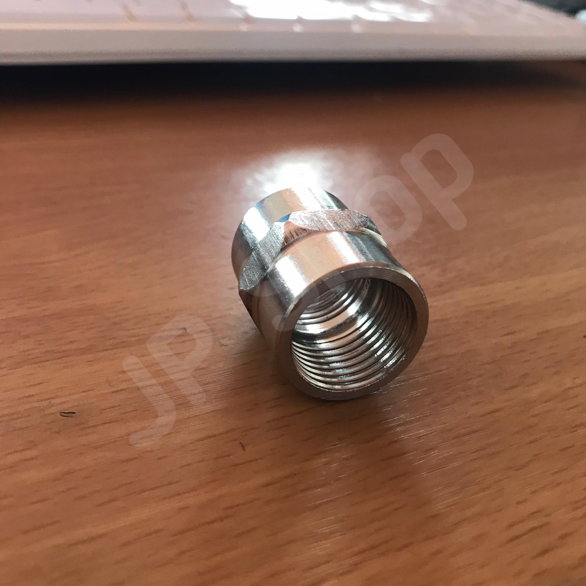 ต่อตรงสแตนเลส304 เกลียวใน ขนาด 4 หุน #2654