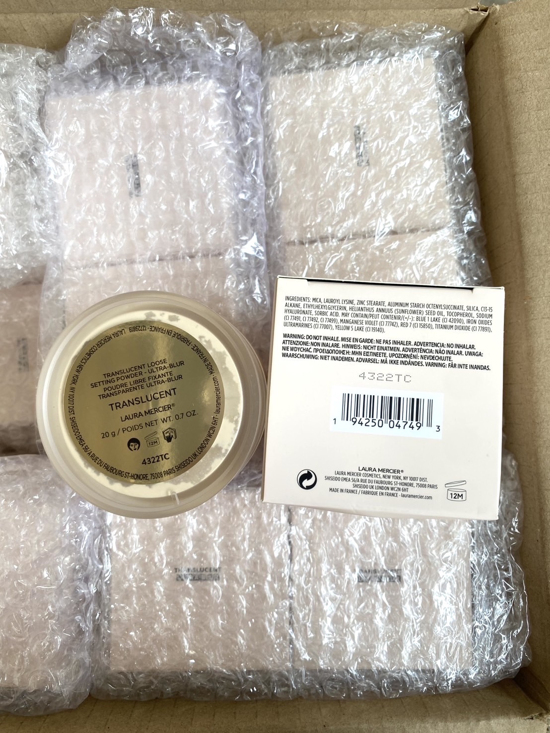 Laura Mercier Ultra-Blur Translucent Loose Setting Powder ขนาด 20g. แป้งฝุ่นรุ่น Ultra Blur