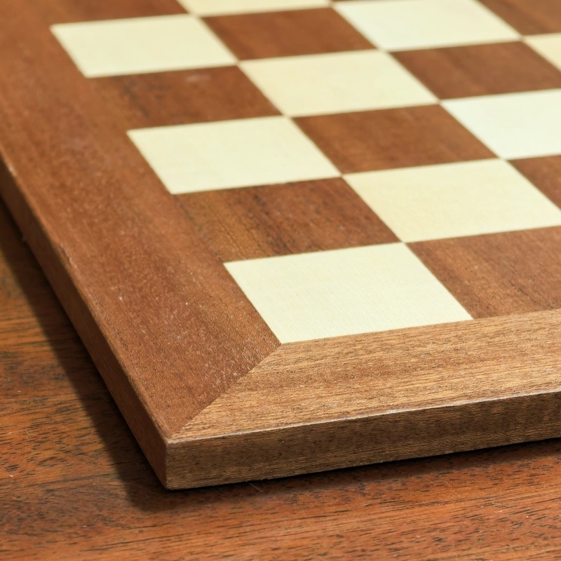Sapele & Maple Wooden Chess Board กระดานหมากรุกสากลไม้Sapele