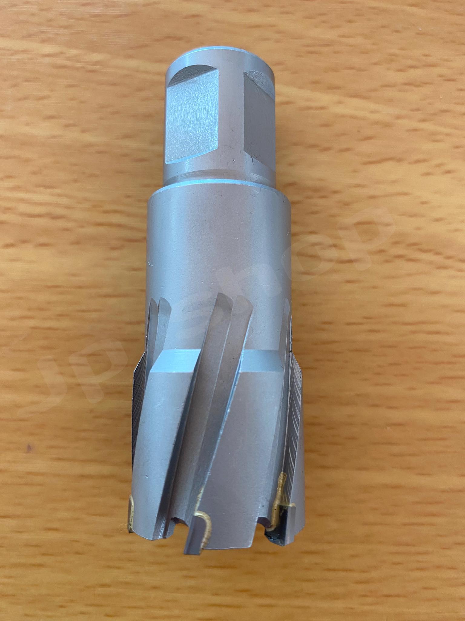 ดอกสว่านเจ็ทบอส แบบโฮลซอว์คาร์ไบสำหรับเจาะเหล็กหนา ด้วยสว่านแม่เหล็กไฟฟ้า ขนาด28*35มม. #2835