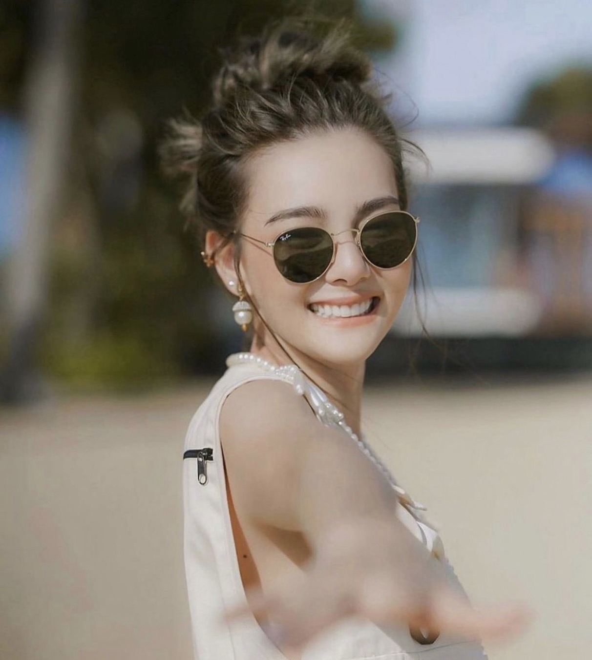 RayBan RB3447 001 Round Metal