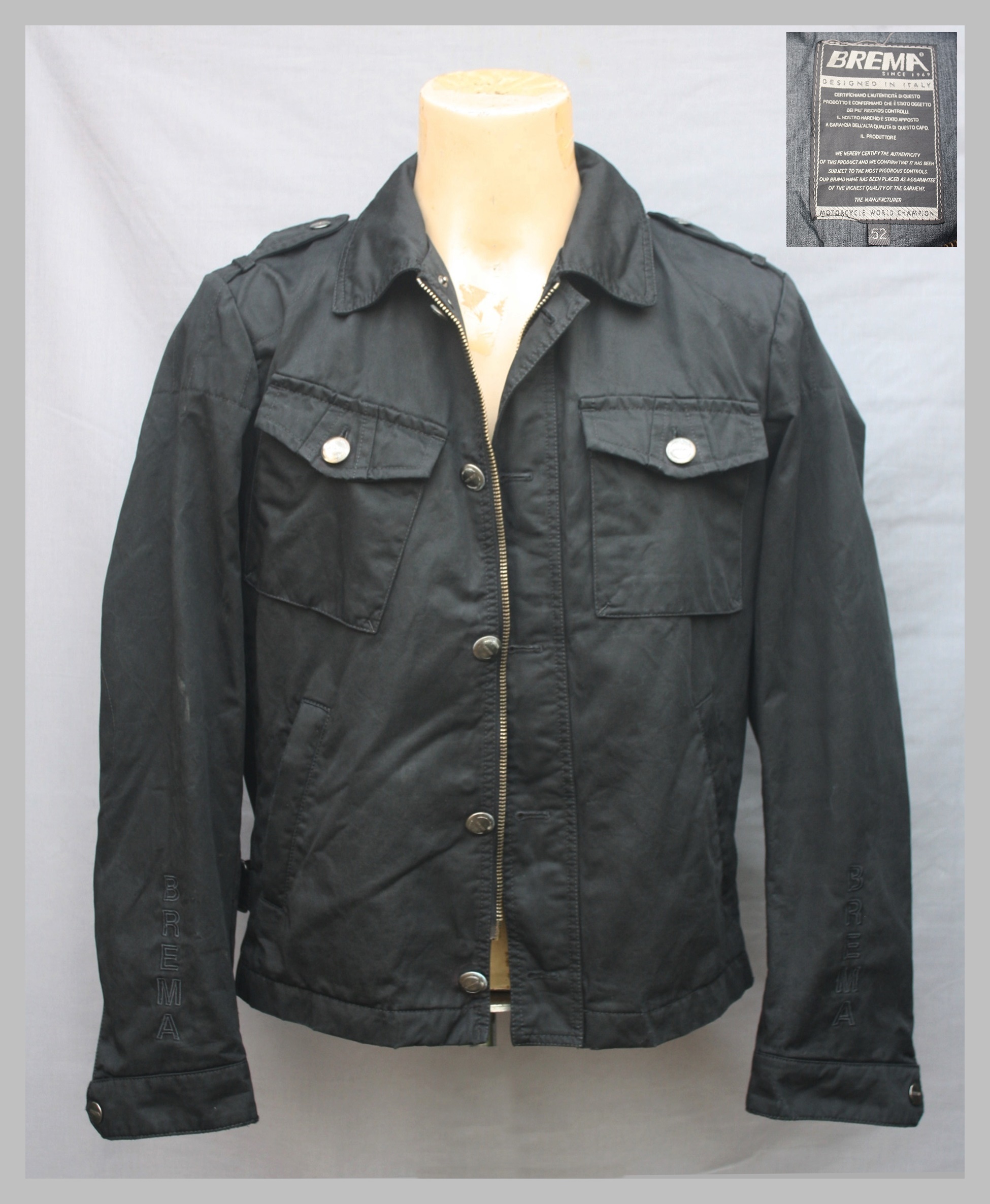 เสื้อกันลม BREMA