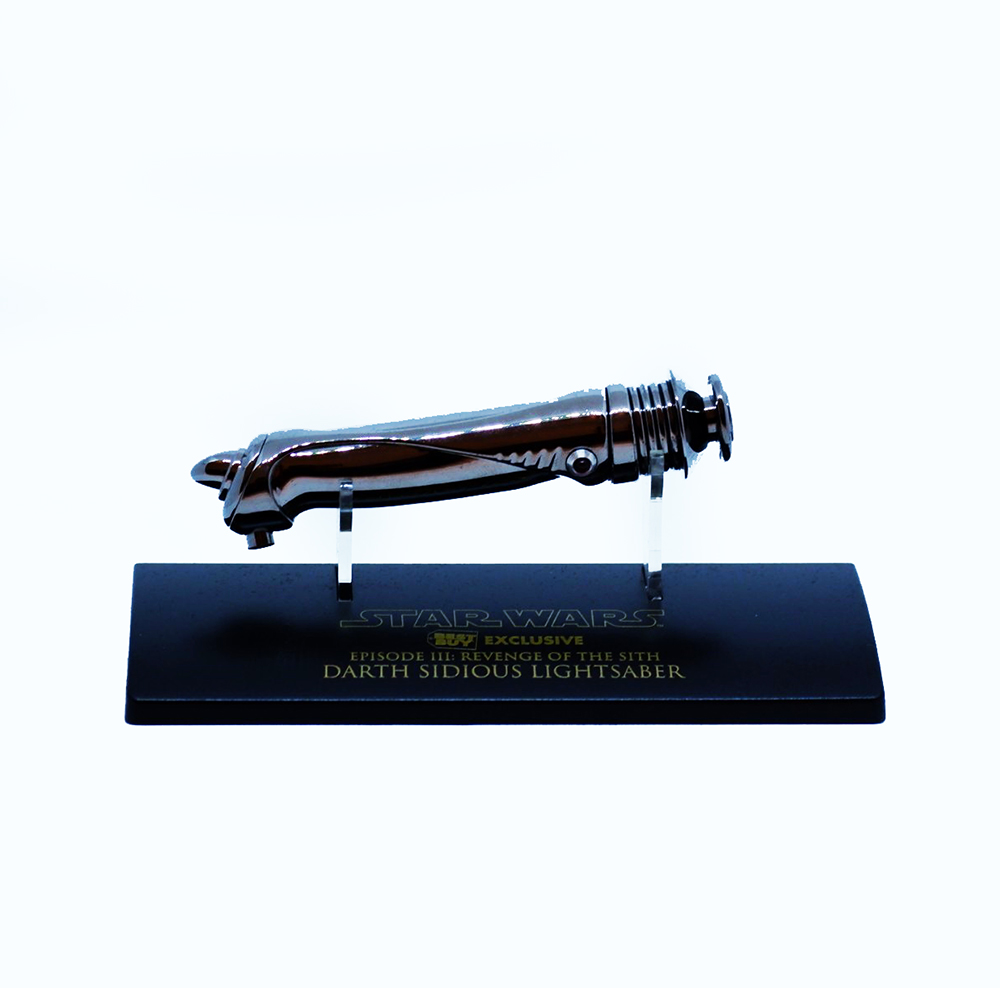Darth Sidious Exclusive Lightsaber Episode lll (2005) - Star Wars Licensed Collectible
