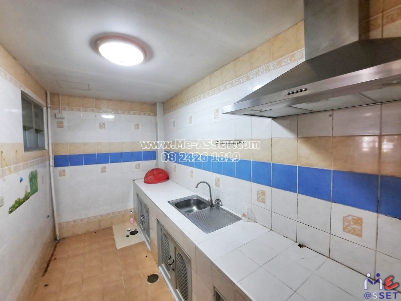 ขายทาวน์เฮ้าส์ ย่าน เคหะร่มเกล้า ราษฎร์พัฒนา น้อมเกล้า : พูนสินธานี 3 / 2 ชั้น 17 ตารางวา