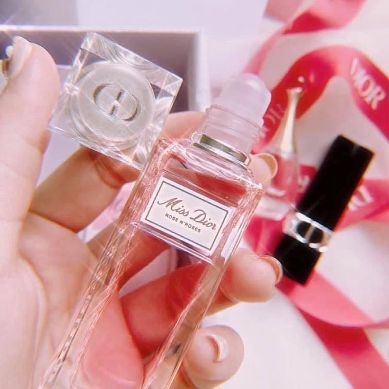 Miss Dior Rose N'Roses Roller Pearl 20ml. น้ำหอมหัวลูกกลิ้ง