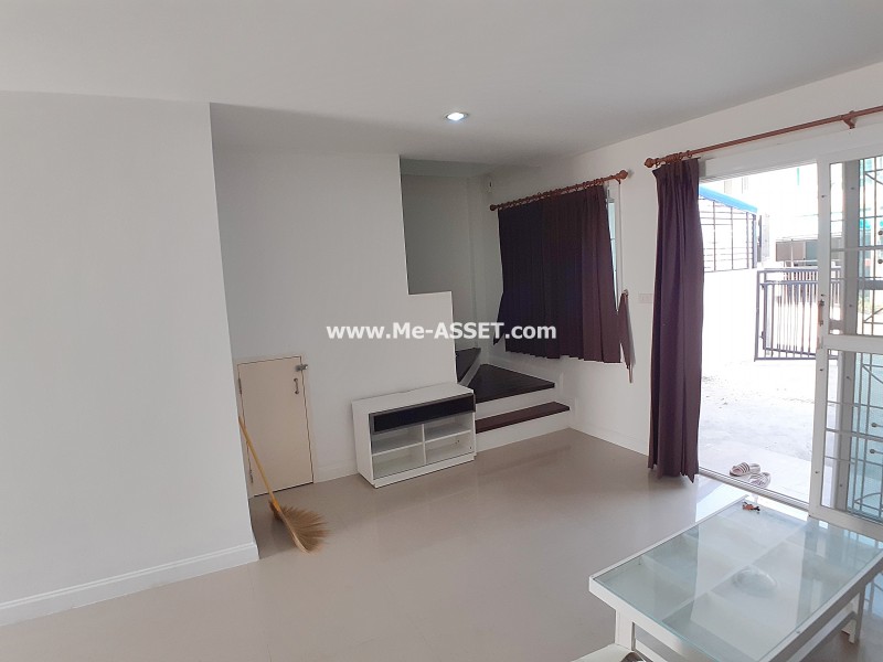 ขายทาวน์โฮม ใกล้ราชภัฏนครปฐม ย่าน มาลัยแมน สนามจันทร์ ปฐมมงคล : พฤกษาพรรณ ราชภัฏนครปฐม : 2 ชั้น 20.7 ตารางวา