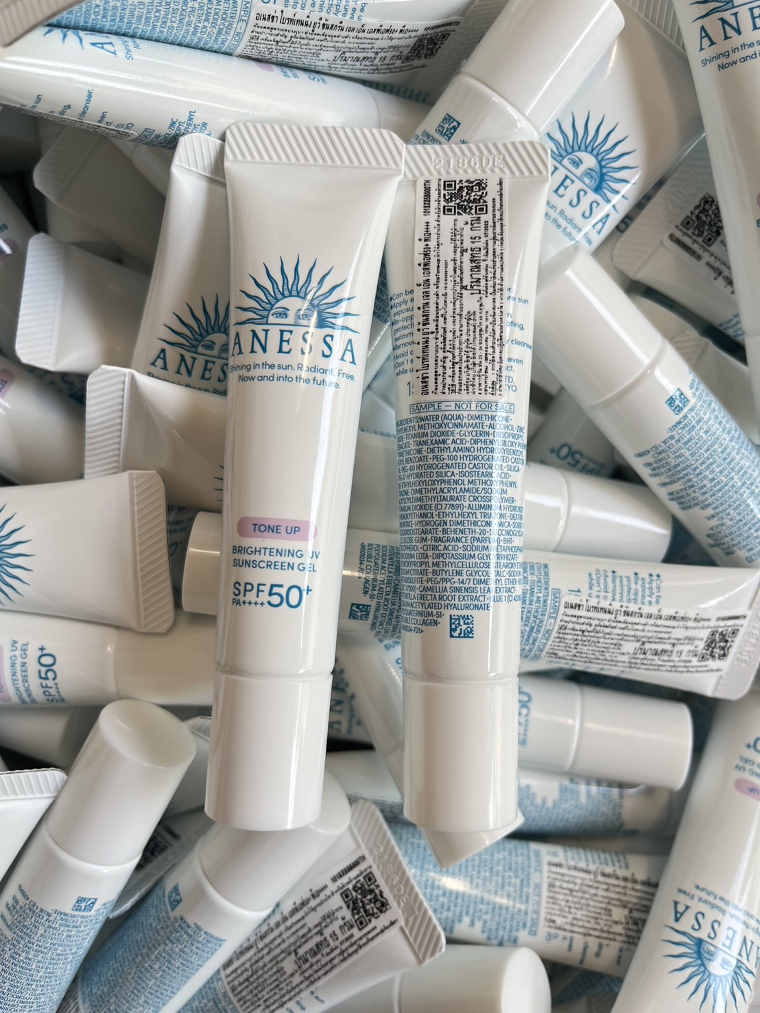 Shiseido Anessa Brightening UV Sunscreen Gel 15g. Tone-up (เนื้อเจล) ขนาดทดลอง (1หลอด)