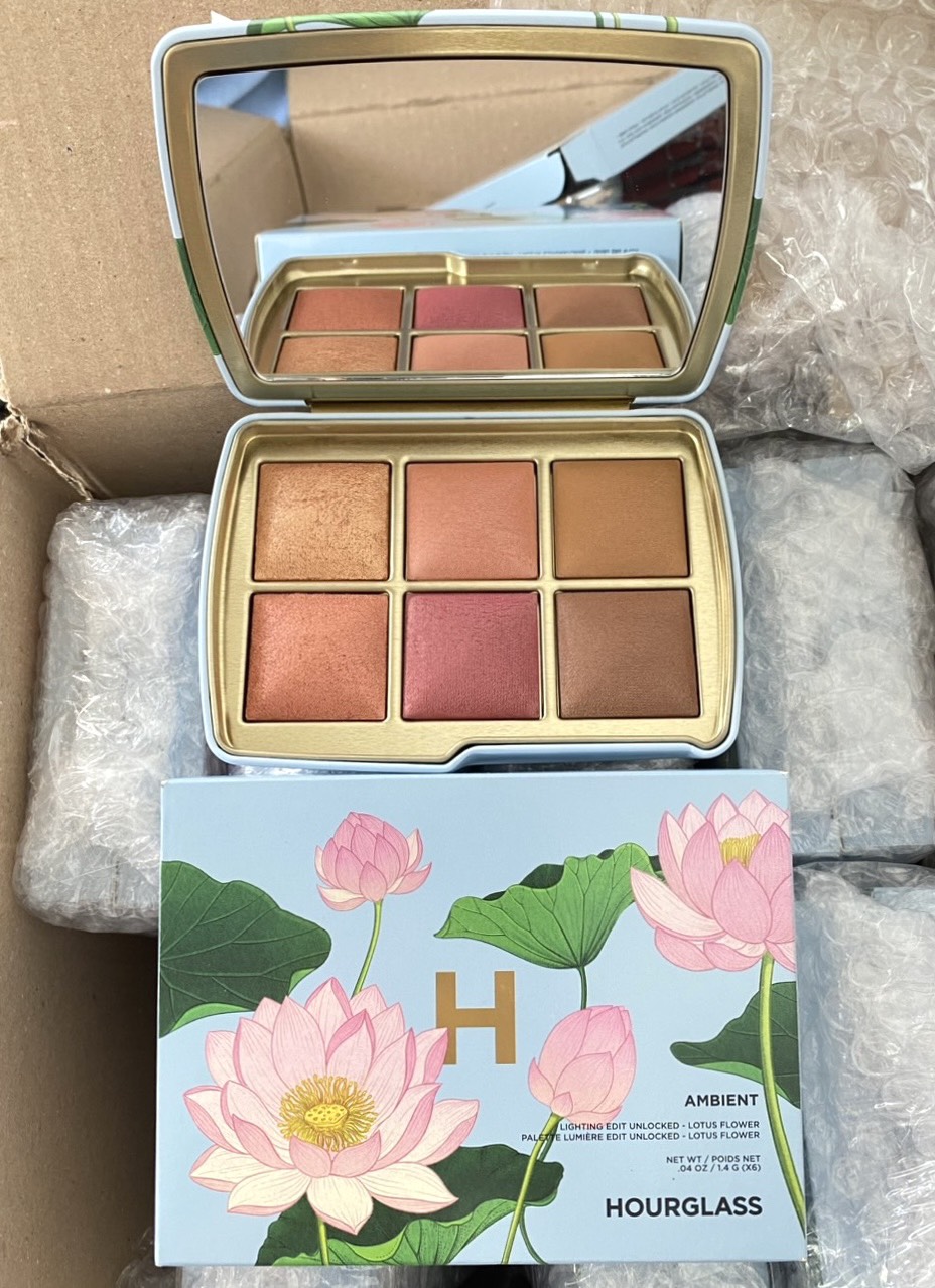Hourglass Ambient Lighting Palette 2024 Lotus Flower พาเลทไฮไลท์และบลัช 6เฉดสี (1.4g.x6)
