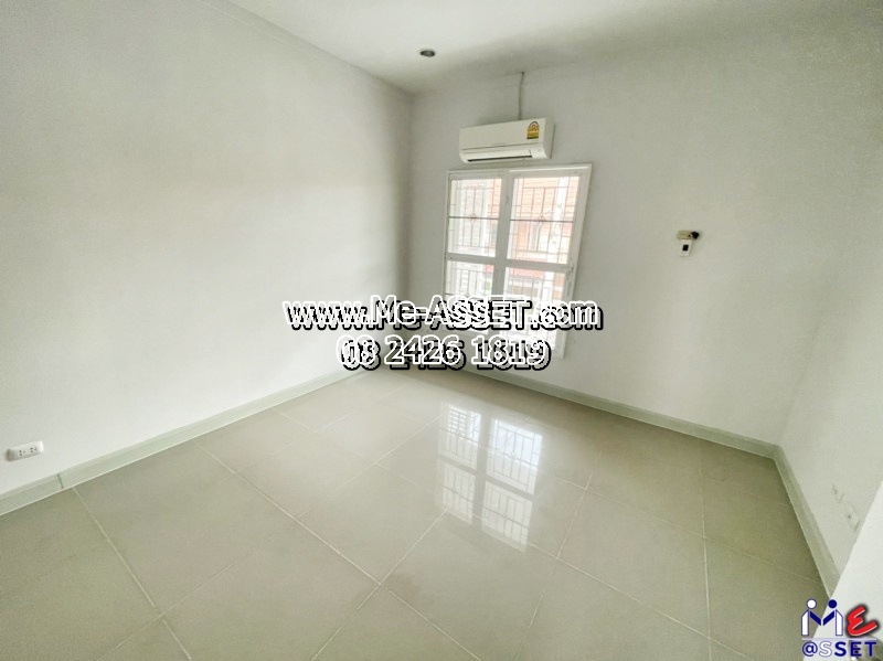 ขายทาวน์โฮม รีโนเวทใหม่ ย่าน ลาดสวาย คลองสาม ลำลูกกา บึงยี่โถ ธัญบุรี : ม.ไอลีฟทาวน์ คลอง 3 : 2 ชั้น 23.4 ตร.วา