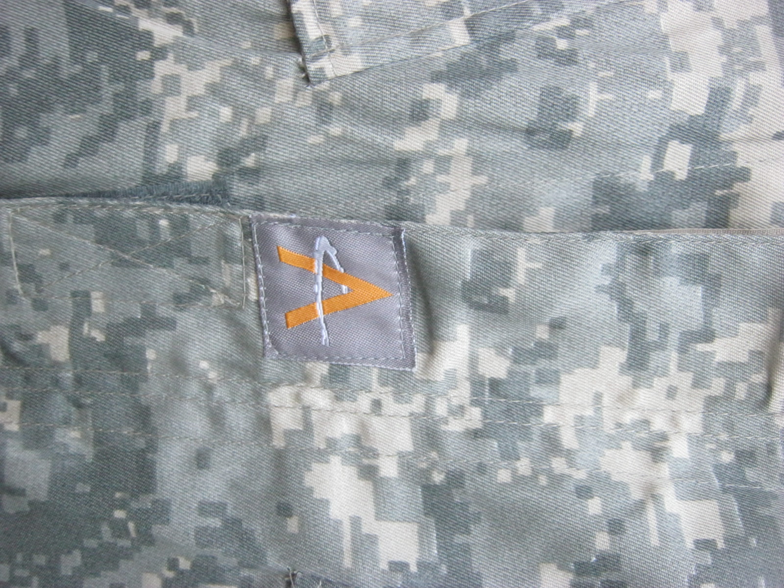 เสื้อทหาร ลาย ACU เอกชน