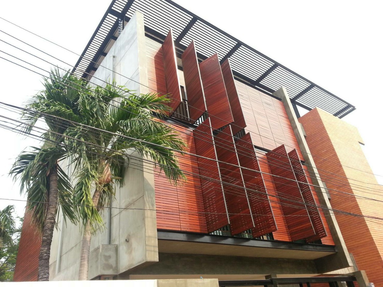 ขายบ้านเดี่ยว 3 ชั้น สไตล์ Tropical Loft ซ.พหลโยธิน 8 (ซ.สายลม) 4 นอน 5 น้ำ สามเสนใน พญาไท