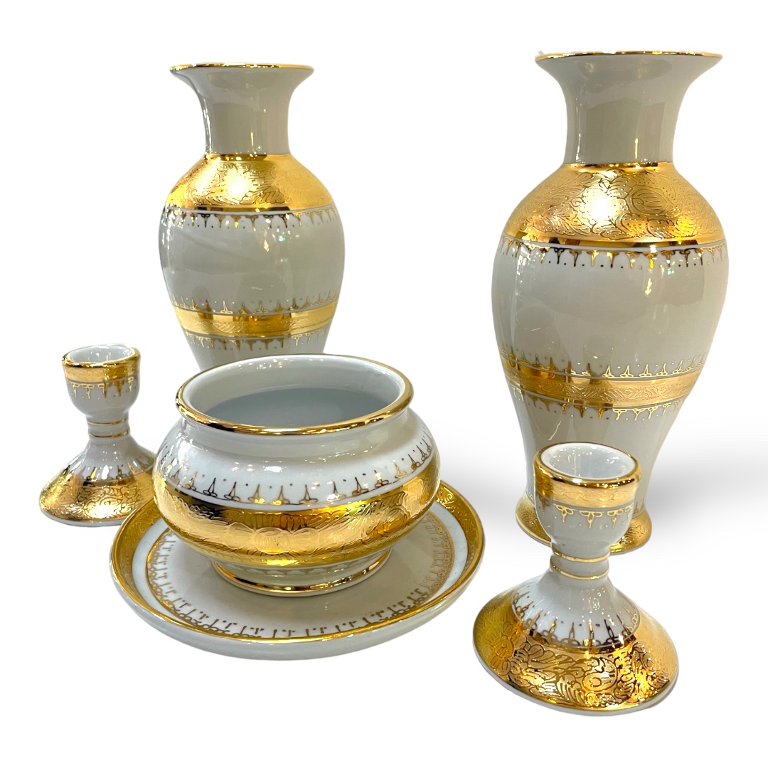 ชุดเบญจรงค์ สีขาวทอง ขนาด 8 นิ้ว