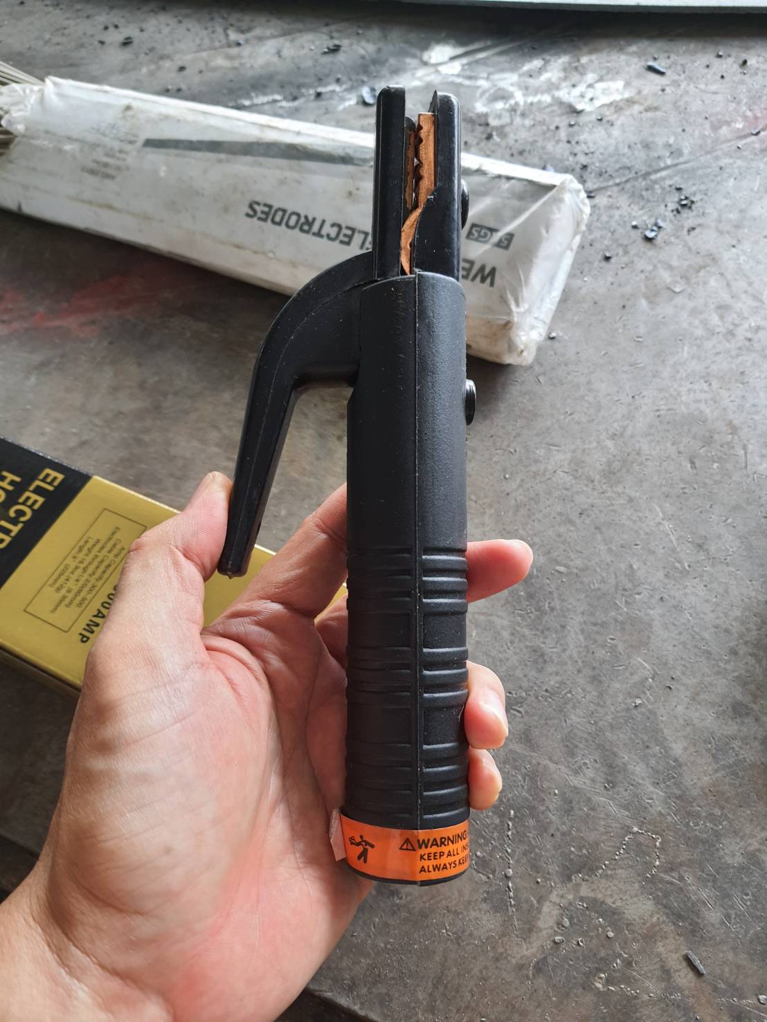 มือจับเชื่อม คีบจับอ๊อก คีบจับลวดเชื่อมไฟฟ้า