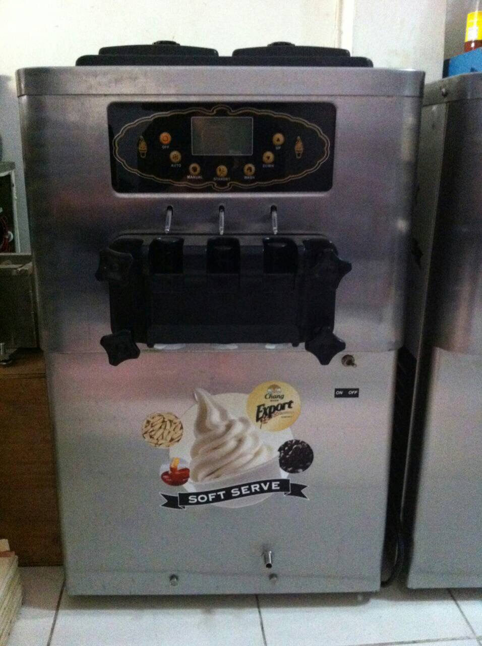 เครื่องทำไอศครีม Sorftserve ISC-340