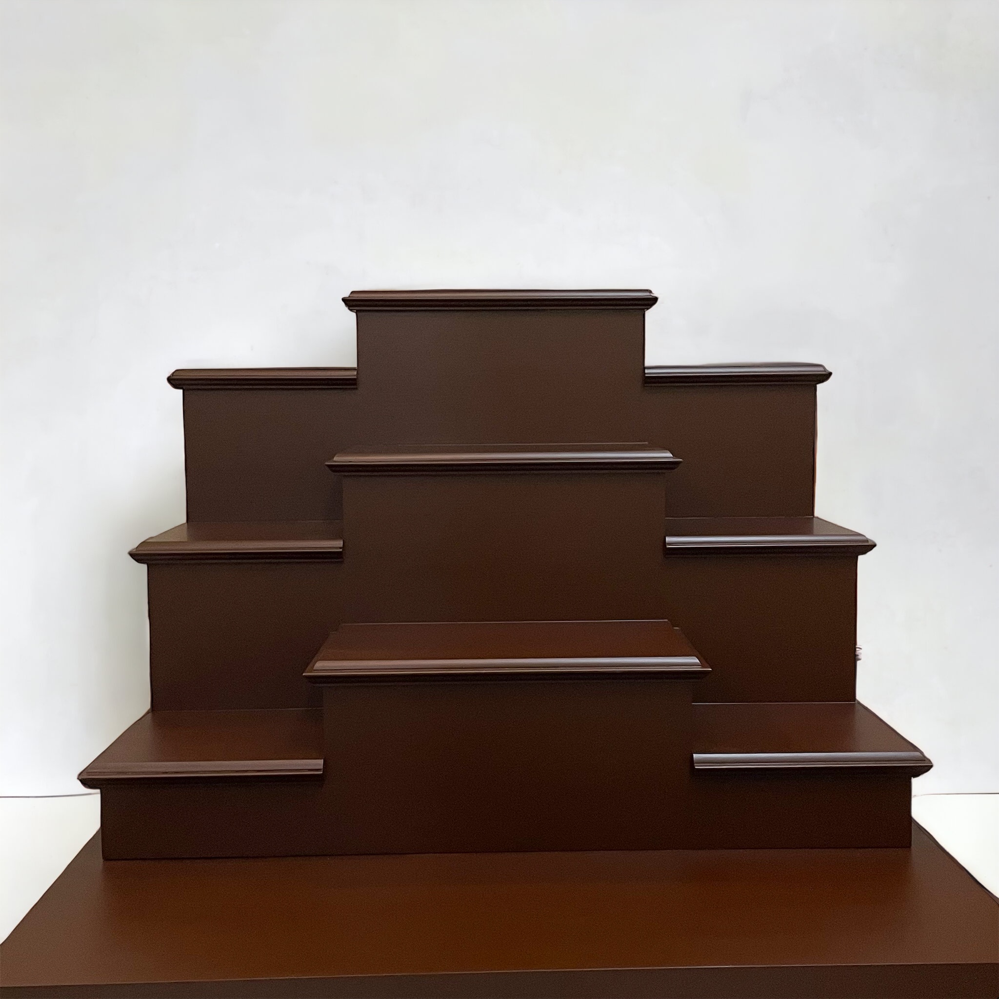 ตู้พระแบบเตี้ย 7x8 โมเดิร์น ขั้นบันได 9 ขั้น สีน้ำตาล