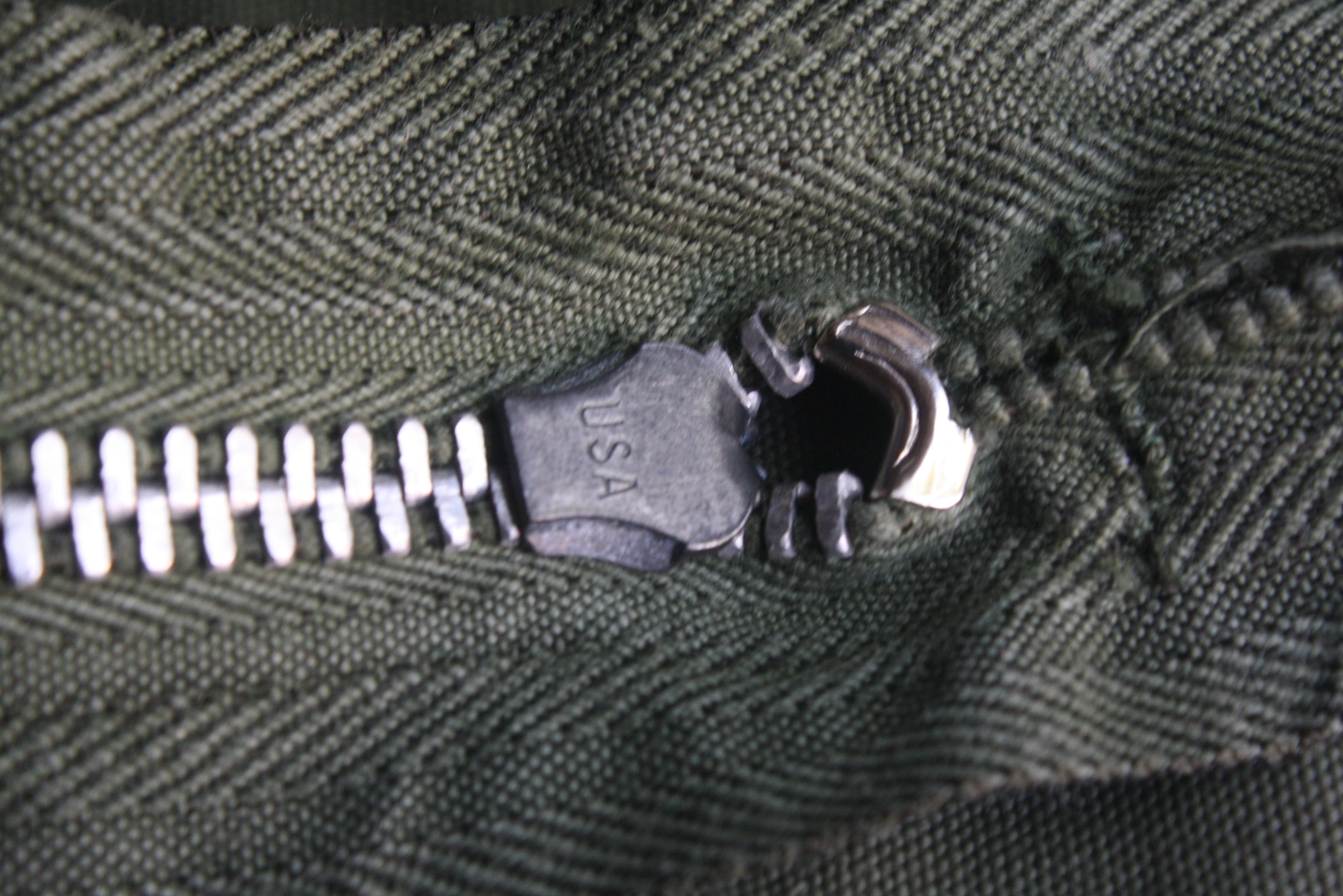 หัวซิปคอ เสื้อ M65