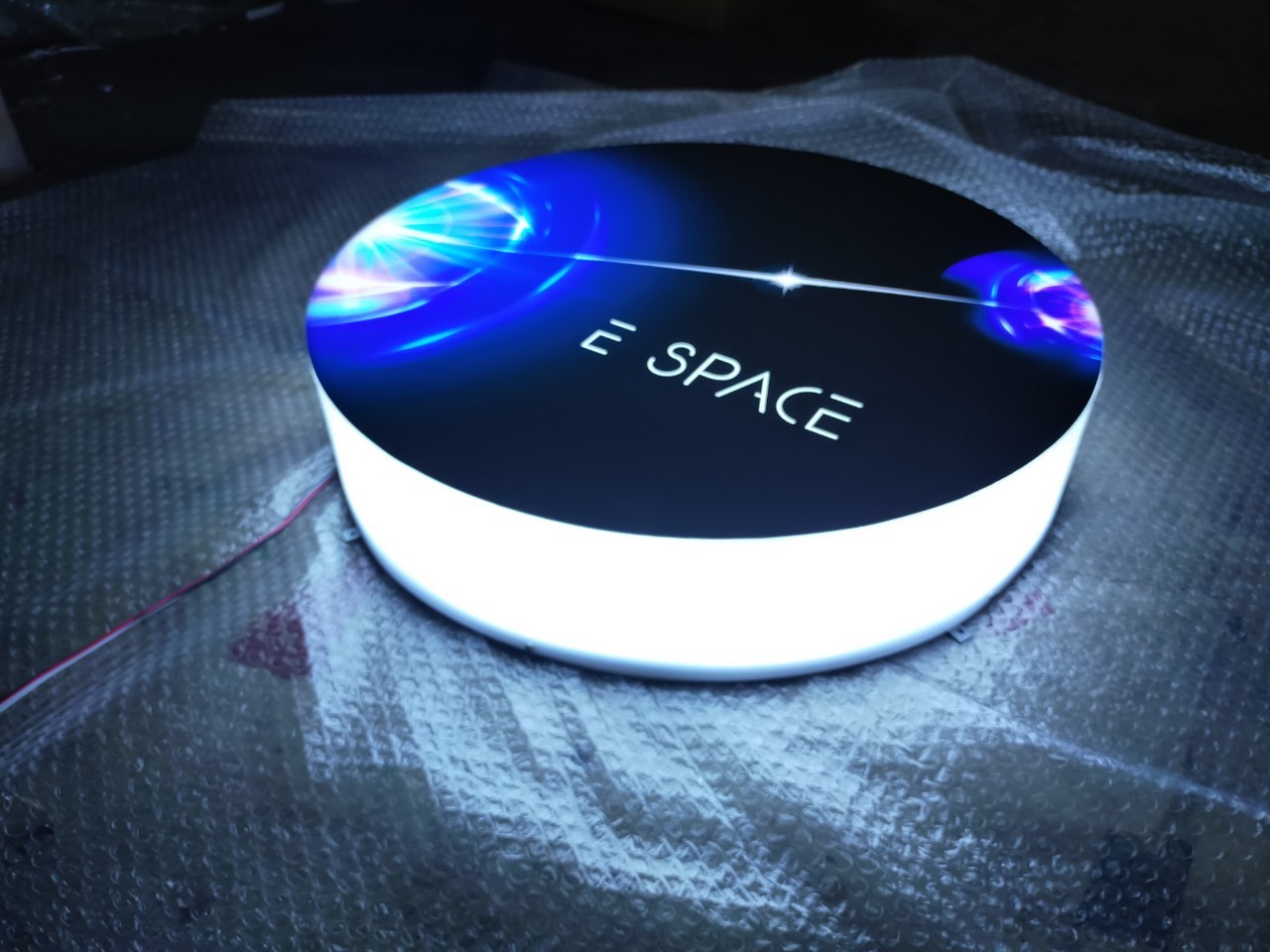 ป้ายอักษรไฟปั้มนูน