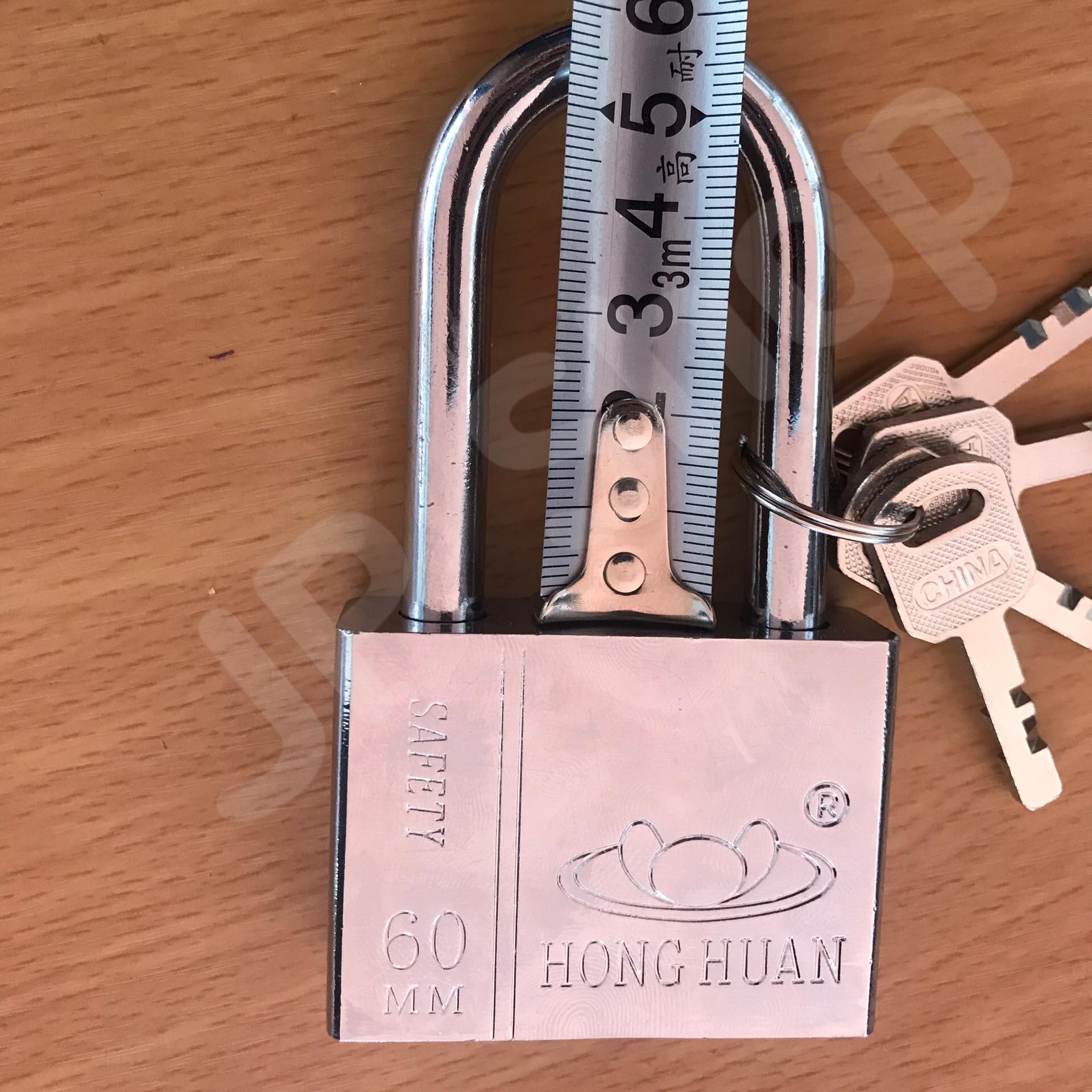 กุญแจล็อคบ้าน ล็อคครัว ล็อคอเนประสงค์ 60 มม. ล็อคแน่นหนา คงทน ราคาถูก สนใจสั่งซื้อได้เลย ห่วงยาว #6971342321167