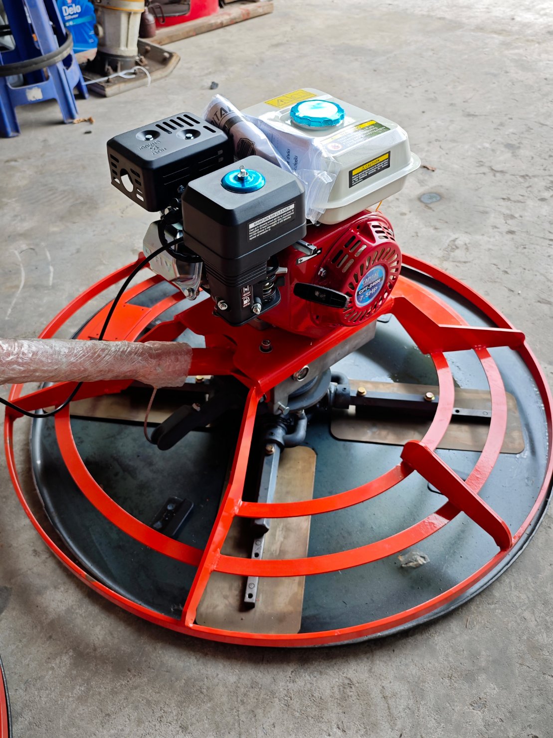 เครื่องขัดมันปูนพร้อมเครื่องยนต์