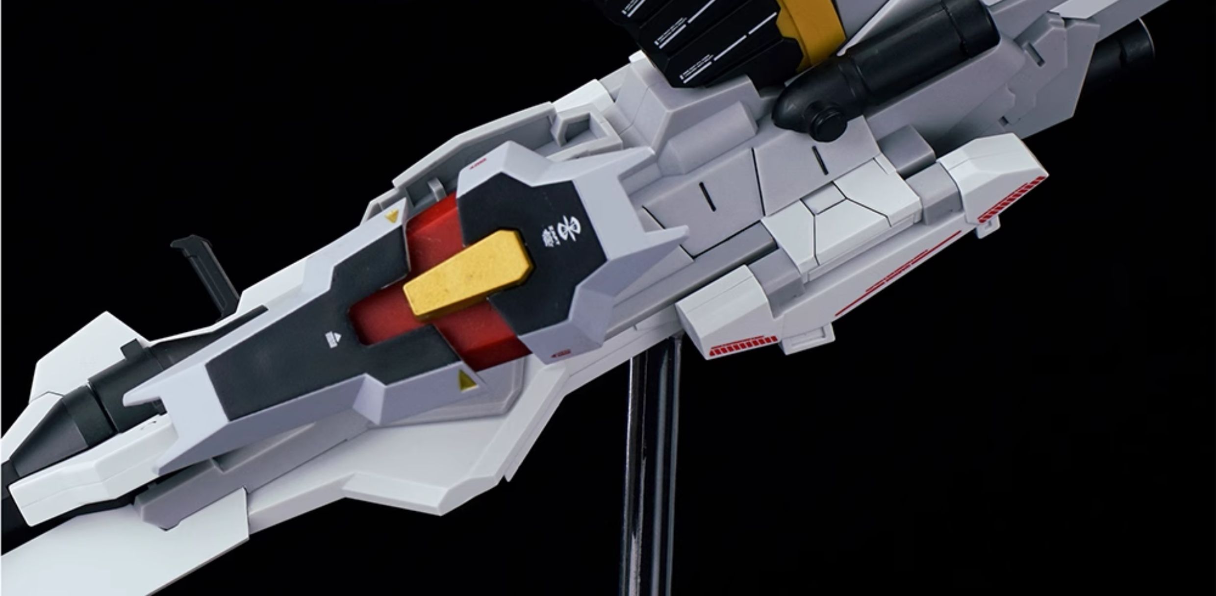 PRE-ORDER 1/144 MR.ZEUS [ ANGRY BIRD ]