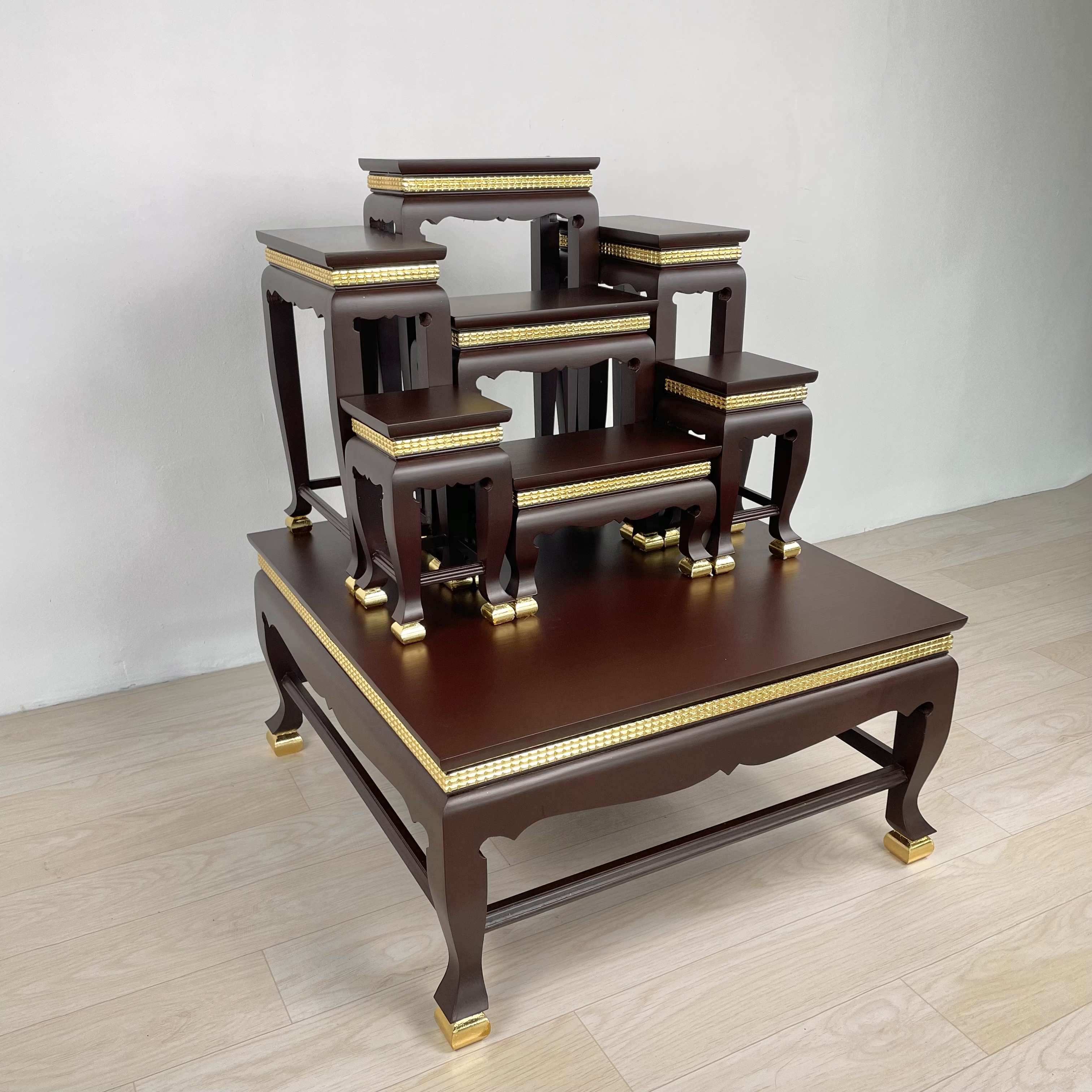 โต๊ะหมู่ 7 หน้า 6 พิกุลน้ำตาล