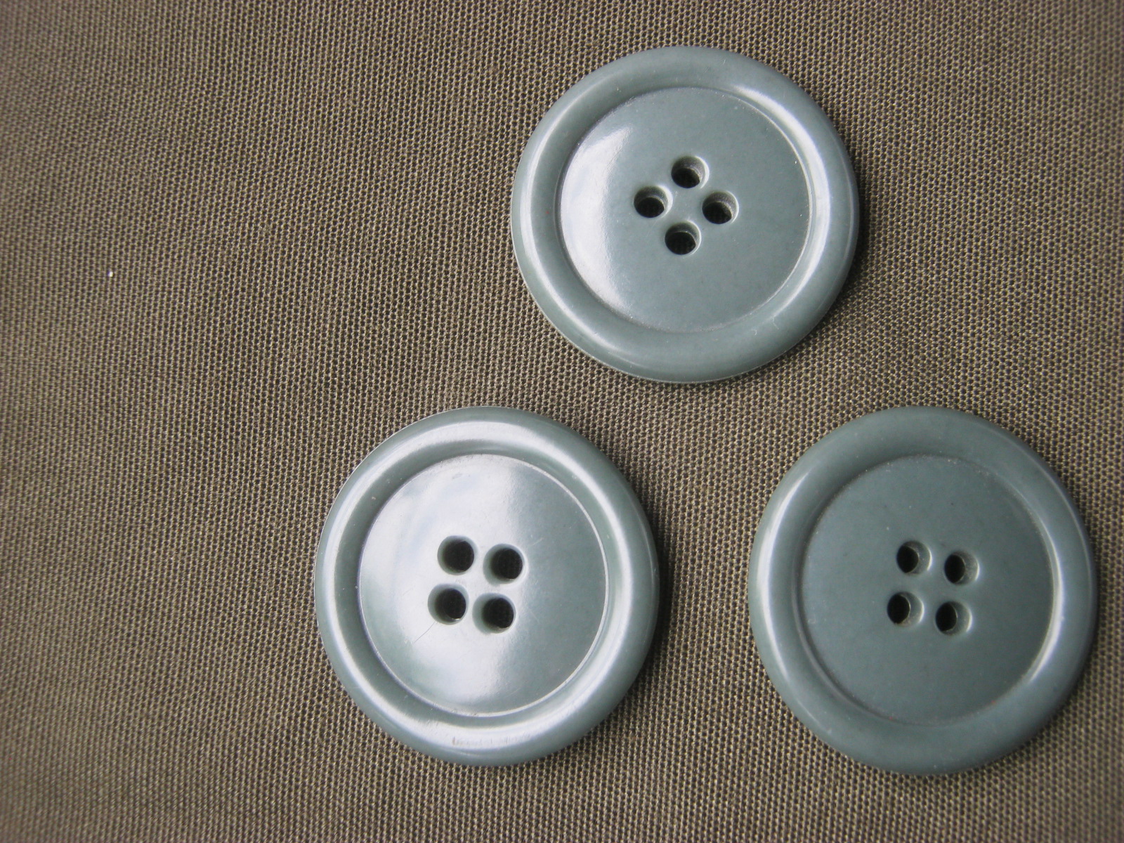 กระดุมสำหรับซ่อมเสื้อทหารสีเขียวทนไฟ