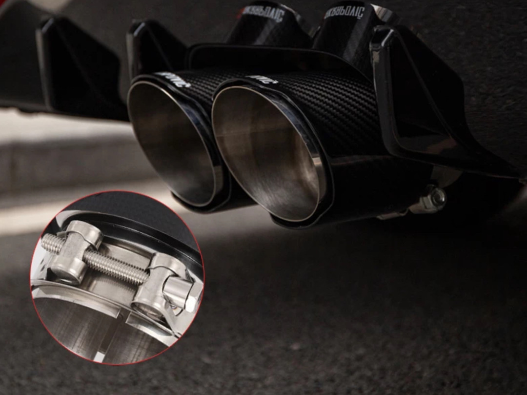 ปลายท่อคู่ CIVIC HatchbacK (FK7) คาร์บอน Akrapovic